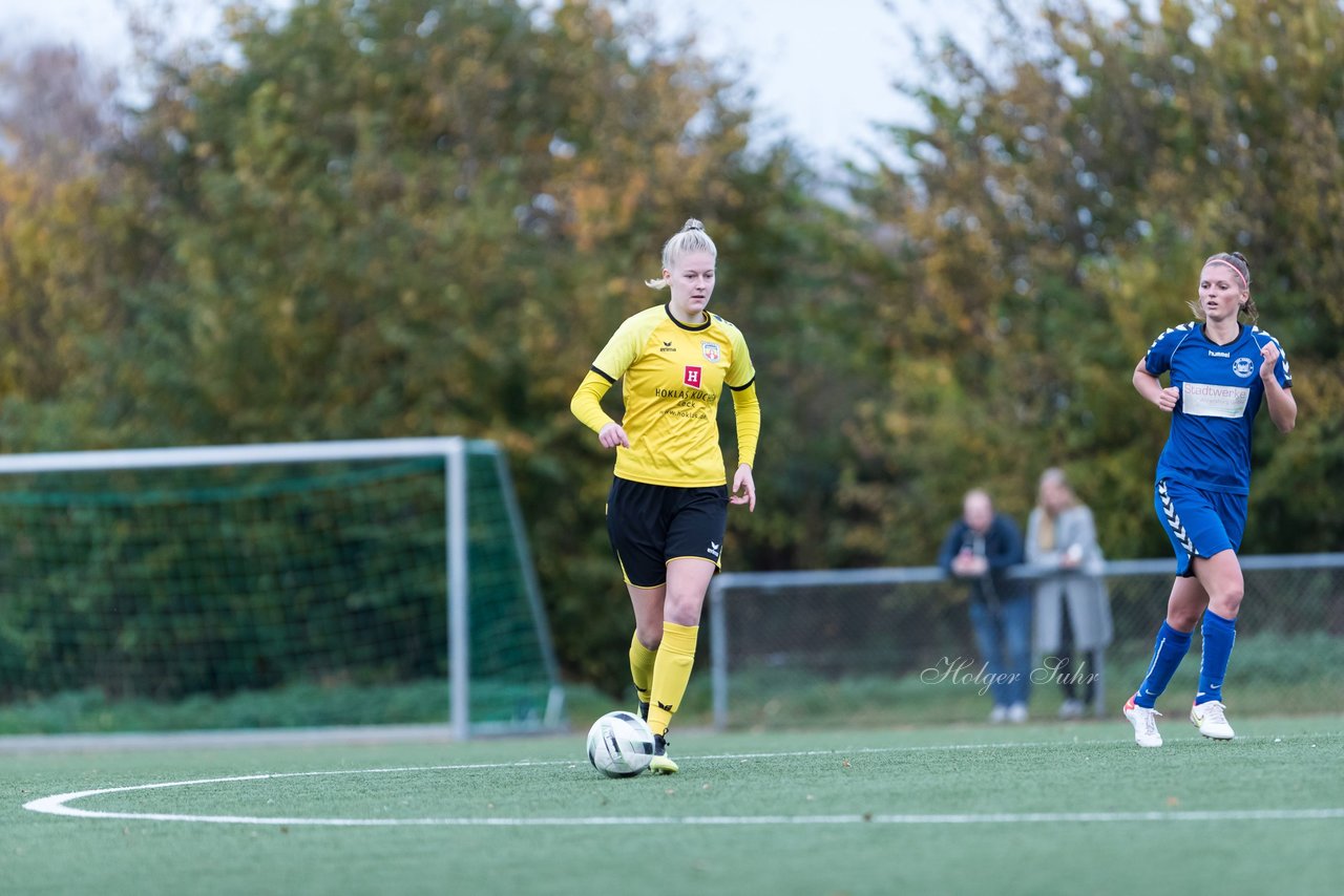 Bild 301 - F SSC Hagen Ahrensburg - SV Frisia 03 Risum-Lindholm : Ergebnis: 2:0